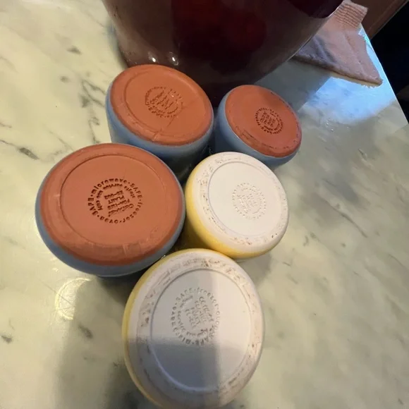 Set of (5) LA Fermièrepottery jar